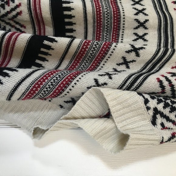 GUC Poncho Sweater - Picture 3 of 4